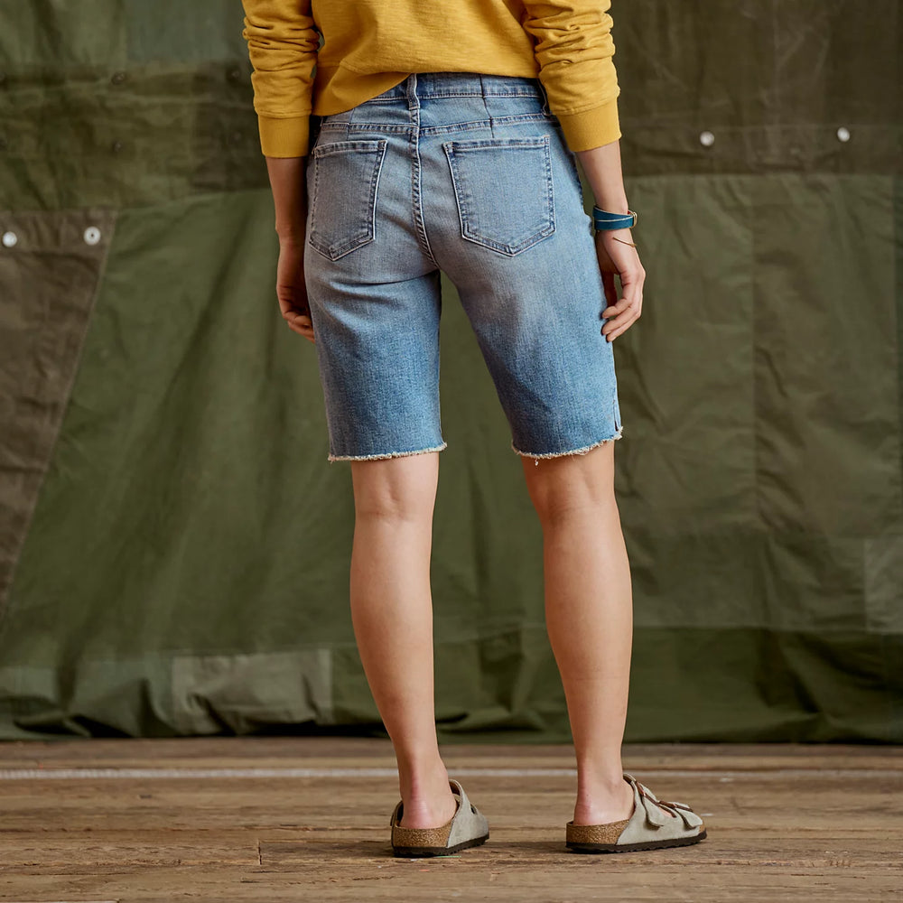 Orvis | Kut from the Kloth® Natalie Bermuda 10" Shorts