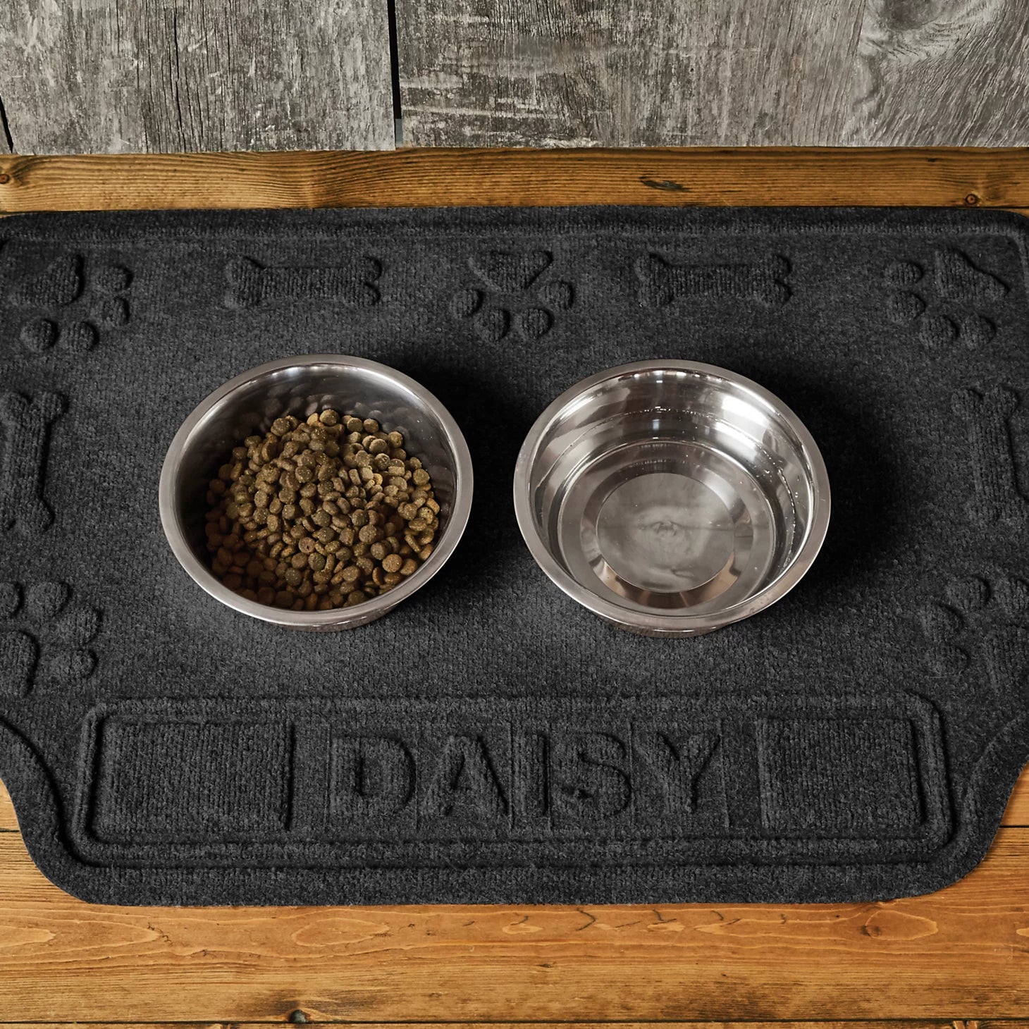 Orvis | Recycled WaterHog® Paws & Bones Placemat