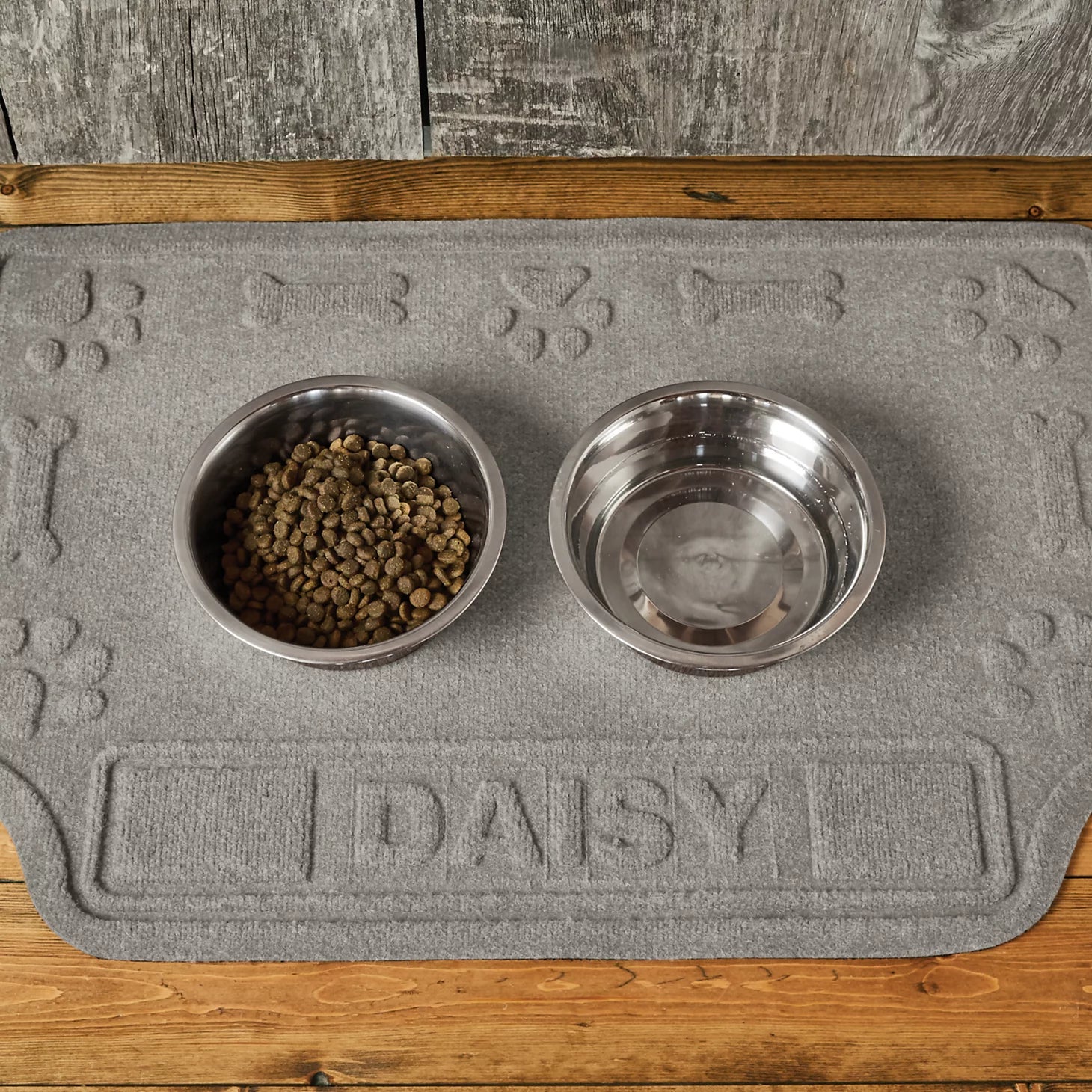 Orvis | Recycled WaterHog® Paws & Bones Placemat